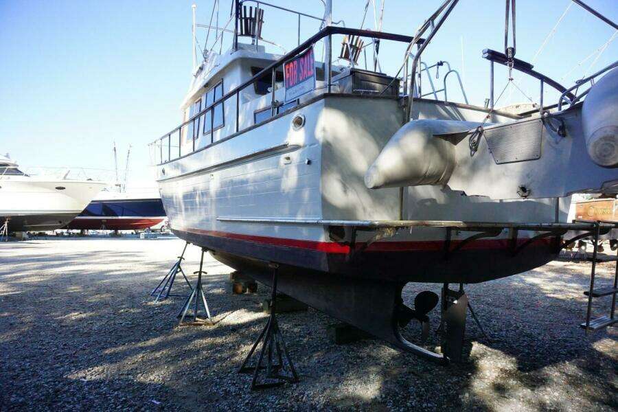 Lady mar 34ft Marine Trader Yacht For Sale