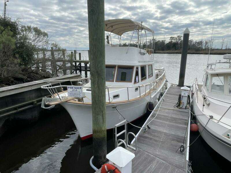 Lady mar 34ft Marine Trader Yacht For Sale
