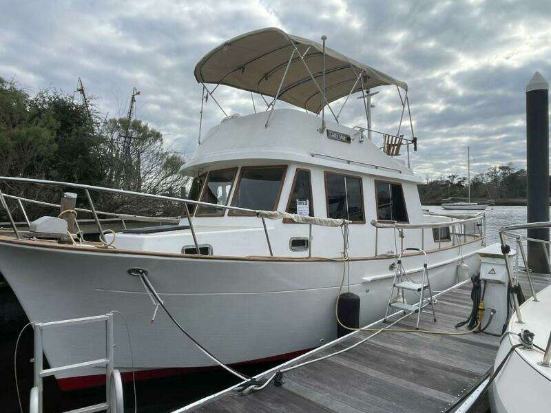 Lady mar 34ft Marine Trader Yacht For Sale