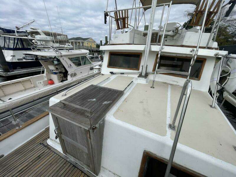 Lady mar 34ft Marine Trader Yacht For Sale