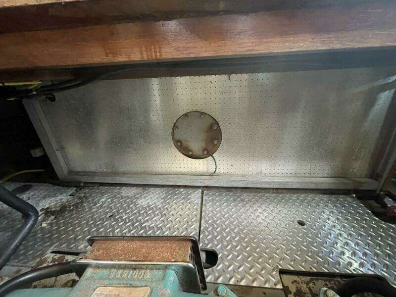 Lady mar 34ft Marine Trader Yacht For Sale