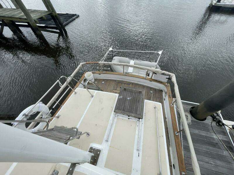 Lady mar 34ft Marine Trader Yacht For Sale