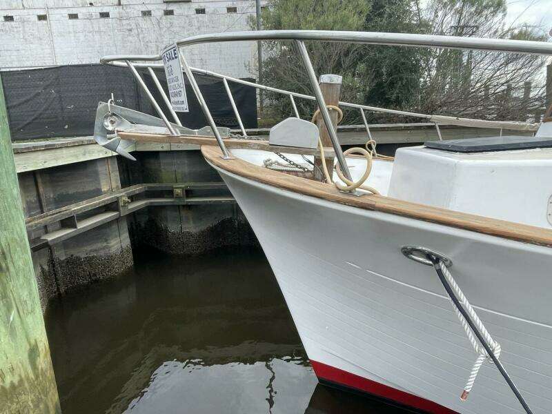 Lady mar 34ft Marine Trader Yacht For Sale