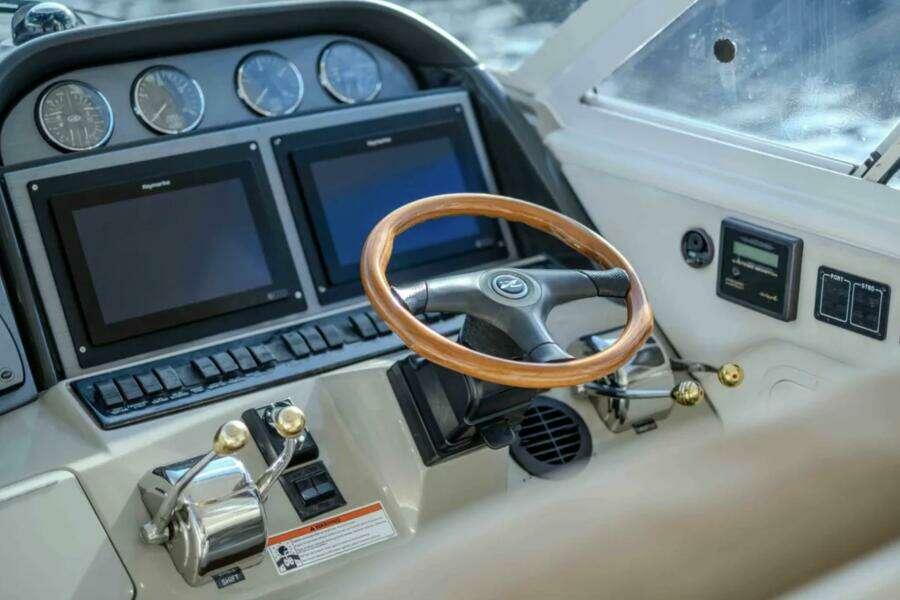 40ft Sea Ray Yacht For Sale