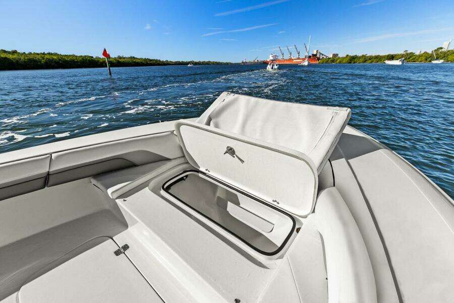 27ft ShearWater Yacht For Sale