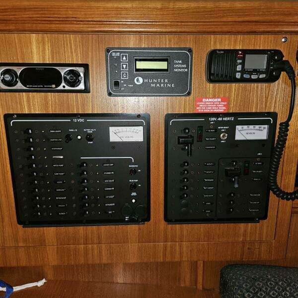 38ft Hunter Yacht For Sale