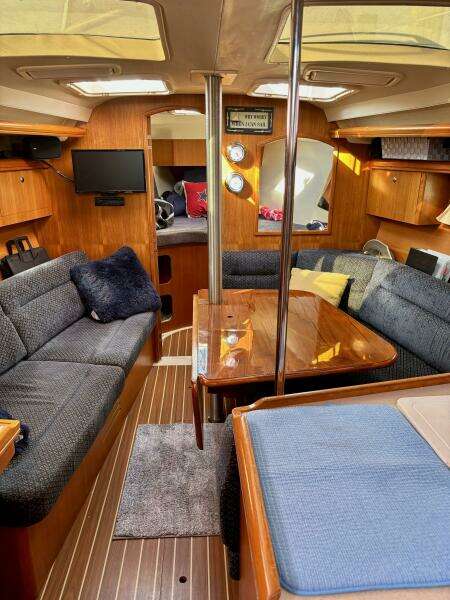 38ft Hunter Yacht For Sale