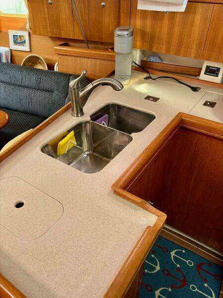 38ft Hunter Yacht For Sale