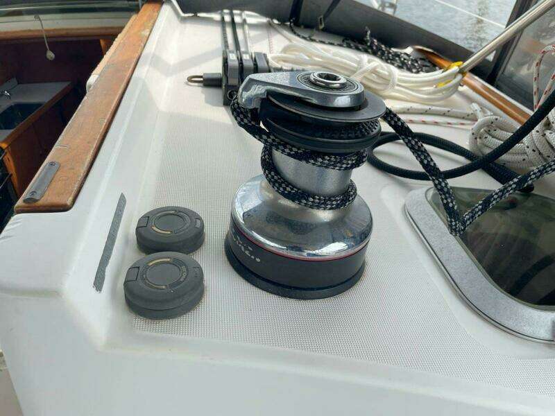 Sea Bear 45ft Jeanneau Yacht For Sale