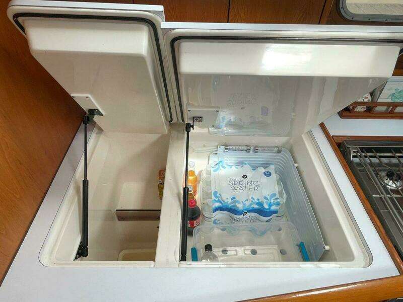 Sea Bear 45ft Jeanneau Yacht For Sale