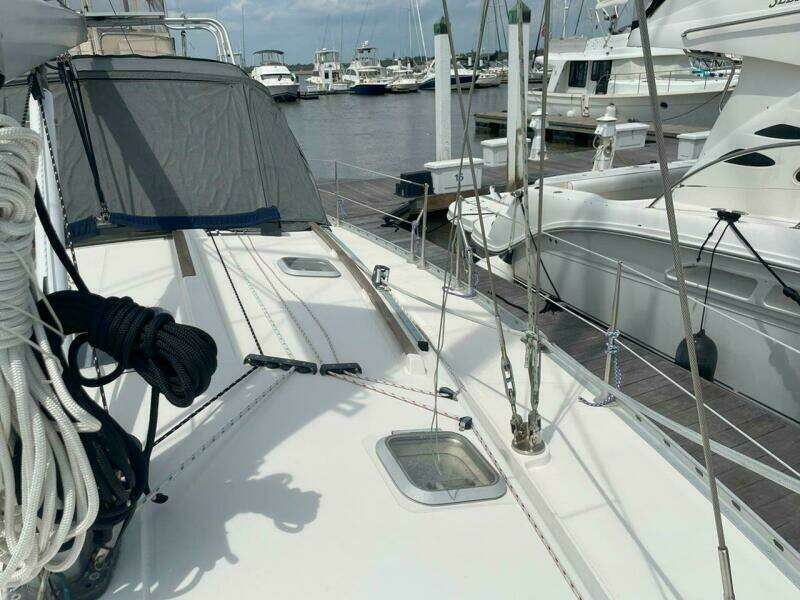 Sea Bear 45ft Jeanneau Yacht For Sale