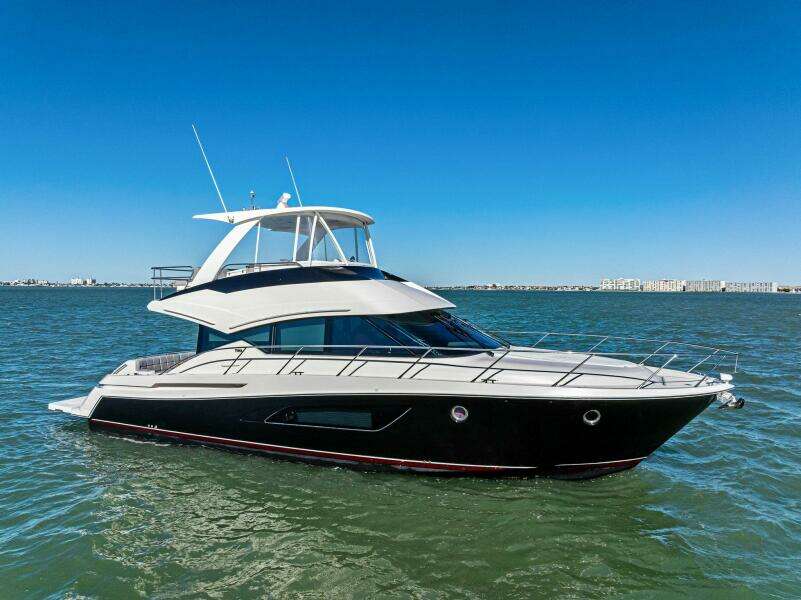 2016 Tiara Yachts 50 Flybridge - Profile