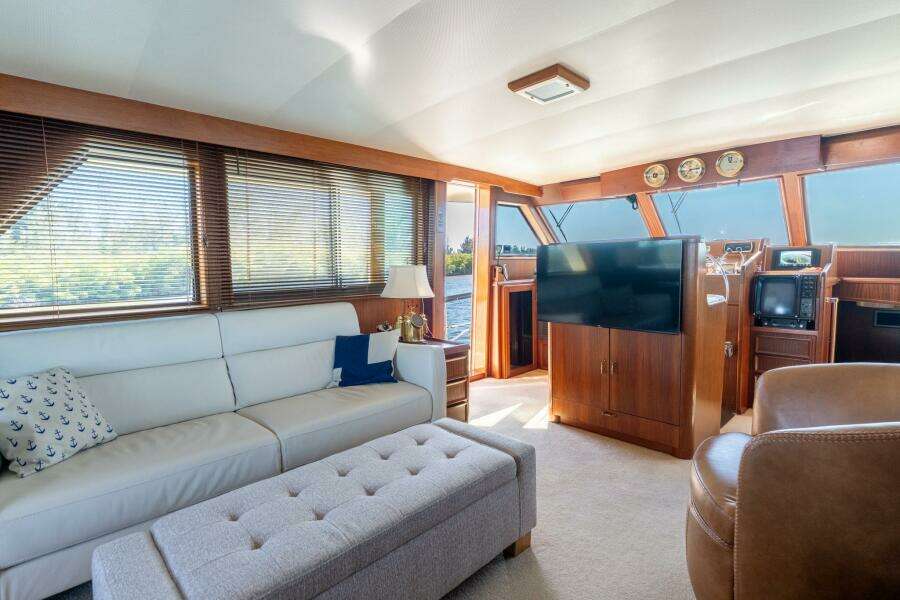 EVEN KEEL 53ft Hatteras Yacht For Sale