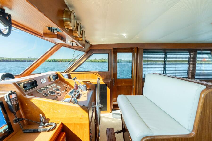 53' 1985 Hatteras 53 Motor Yacht