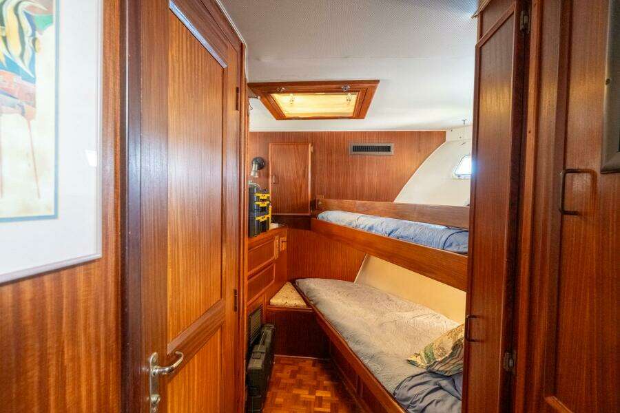 EVEN KEEL 53ft Hatteras Yacht For Sale