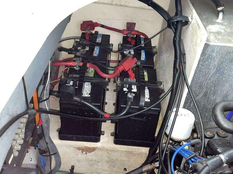 Islander 32ft Sea Ray Yacht For Sale