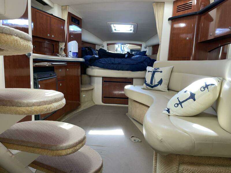Islander 32ft Sea Ray Yacht For Sale