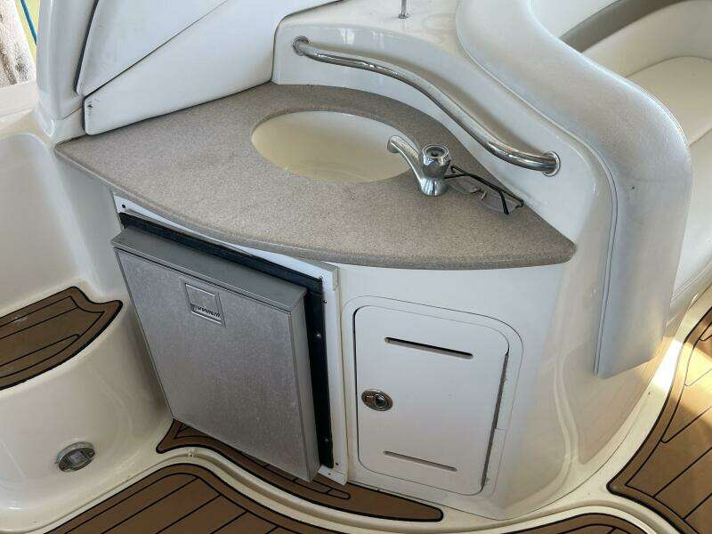 Islander 32ft Sea Ray Yacht For Sale