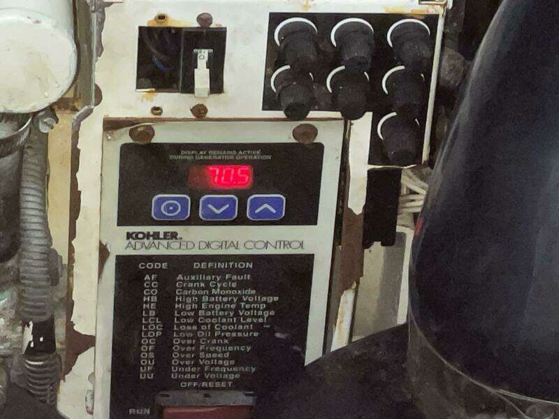 Islander 32ft Sea Ray Yacht For Sale