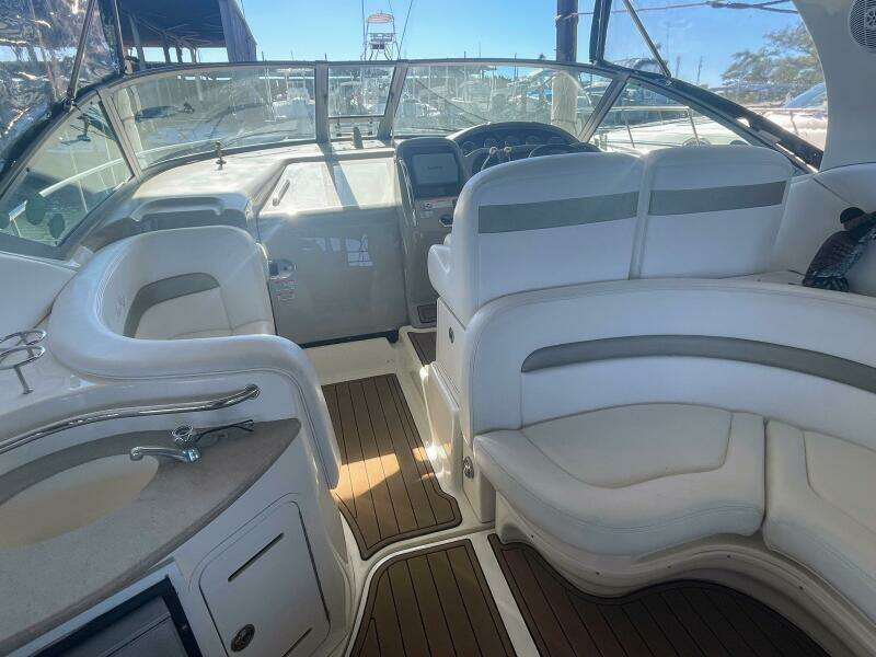 Islander 32ft Sea Ray Yacht For Sale