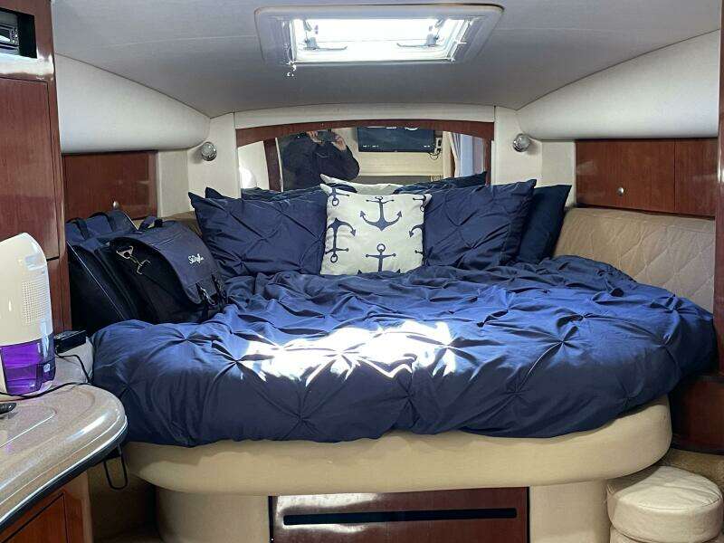 Islander 32ft Sea Ray Yacht For Sale
