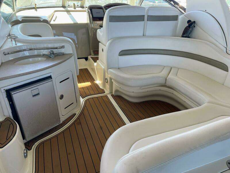 Islander 32ft Sea Ray Yacht For Sale