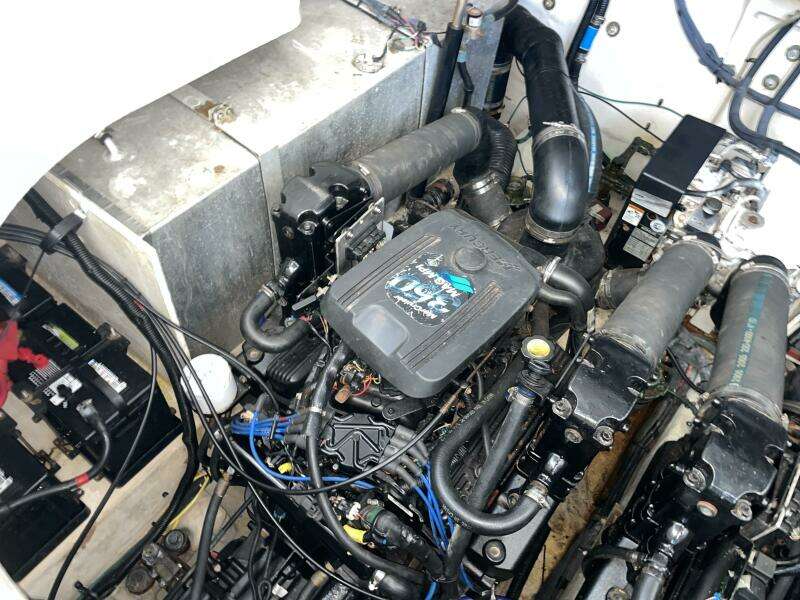 Islander 32ft Sea Ray Yacht For Sale