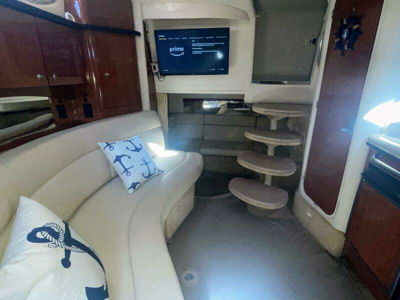 Islander 32ft Sea Ray Yacht For Sale