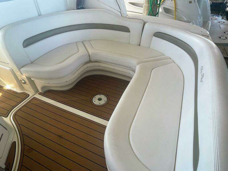 Islander 32ft Sea Ray Yacht For Sale