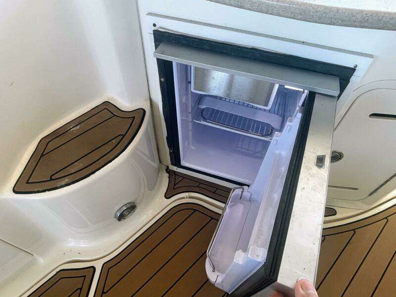 Islander 32ft Sea Ray Yacht For Sale