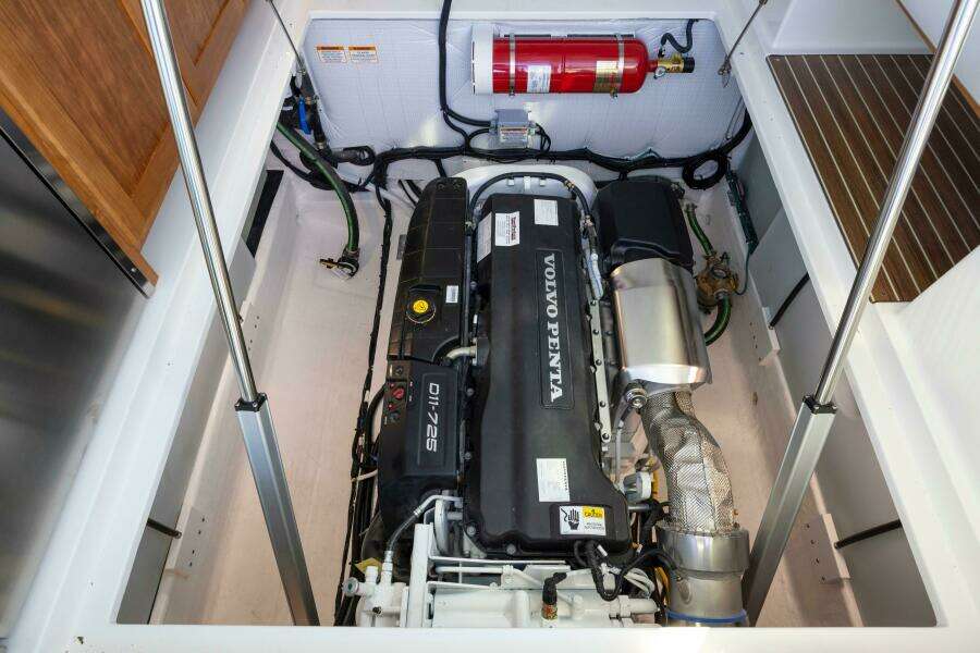 41ft Back Cove Yacht For Sale