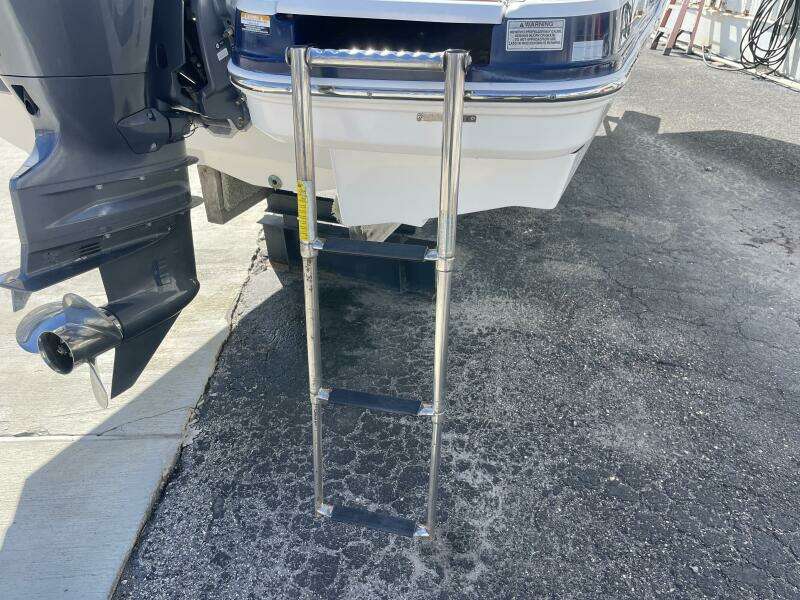 21ft Chaparral Yacht For Sale