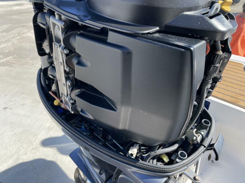 21' 2016 Chaparral 210 Suncoast