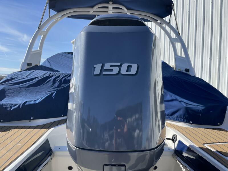 21' 2016 Chaparral 210 Suncoast