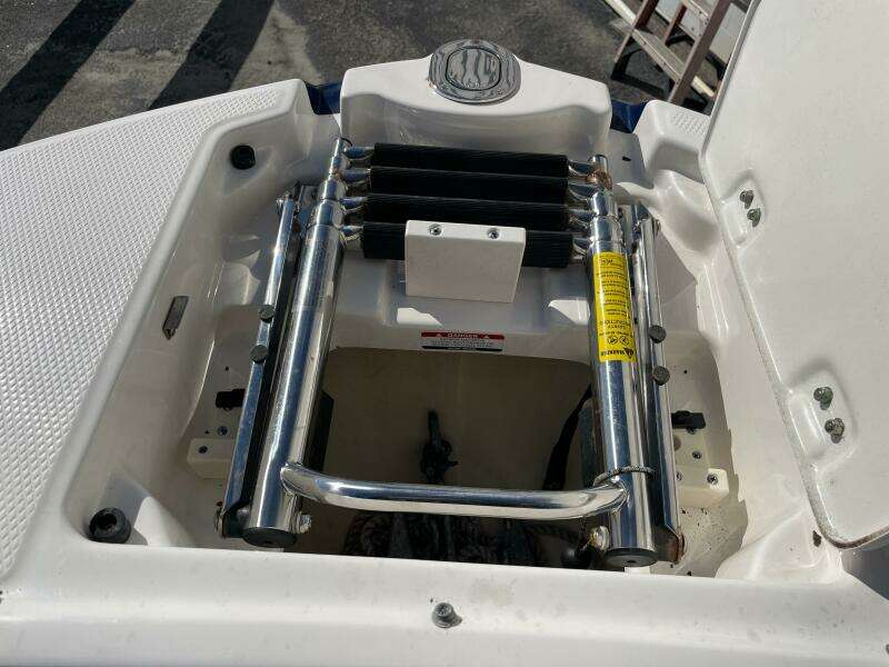 21ft Chaparral Yacht For Sale