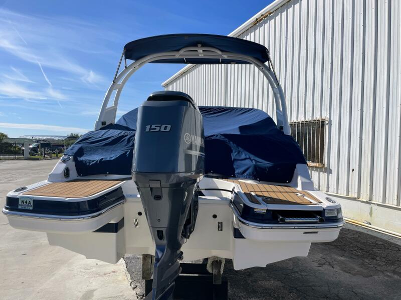 21' 2016 Chaparral 210 Suncoast