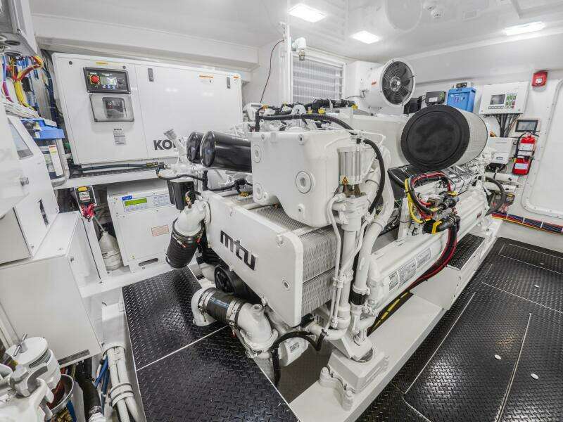 MARLIN MAGIC 92ft Viking Yacht For Sale