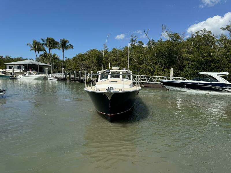 Jewel 43ft MJM Yacht For Sale