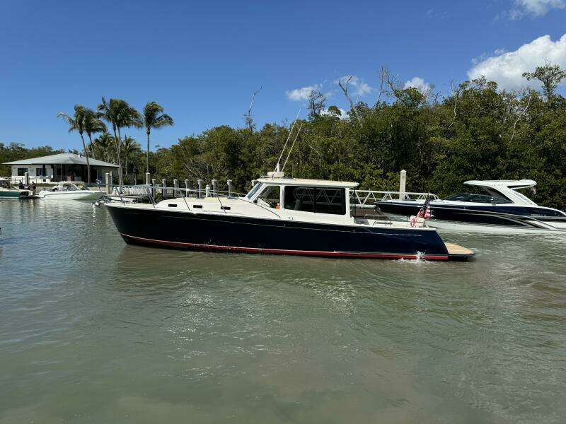 Jewel 43ft MJM Yacht For Sale