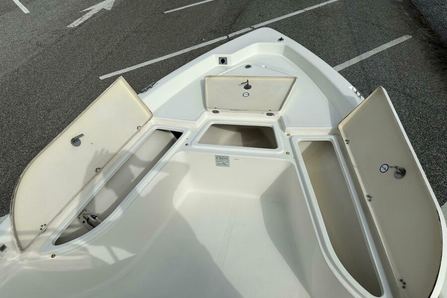 21' 2015 NauticStar 2110 Sport