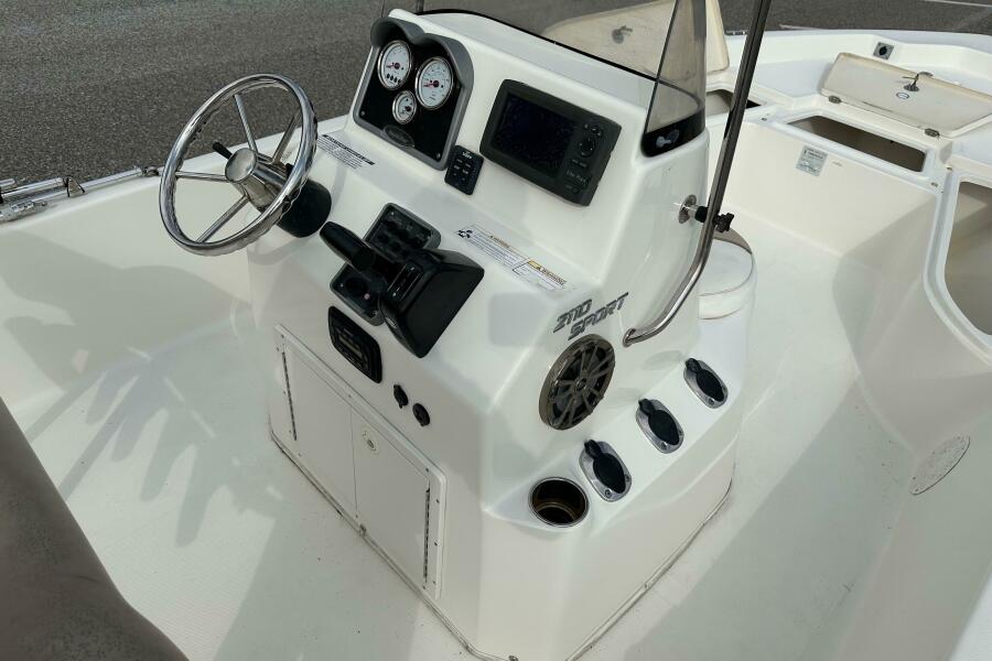 21' 2015 NauticStar 2110 Sport