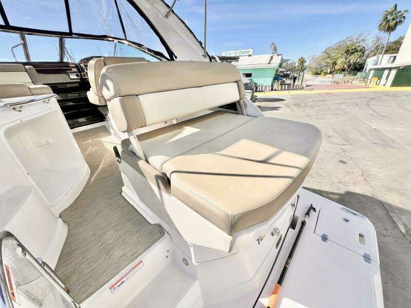 28ft Regal Yacht For Sale