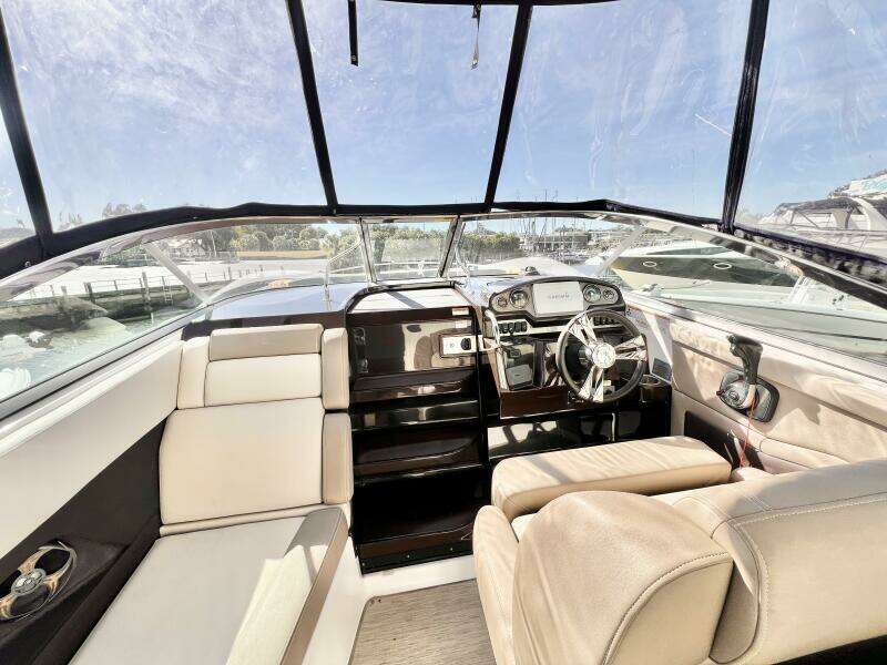 28ft Regal Yacht For Sale