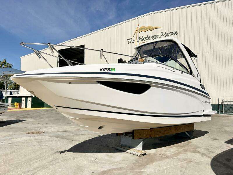 28ft Regal Yacht For Sale
