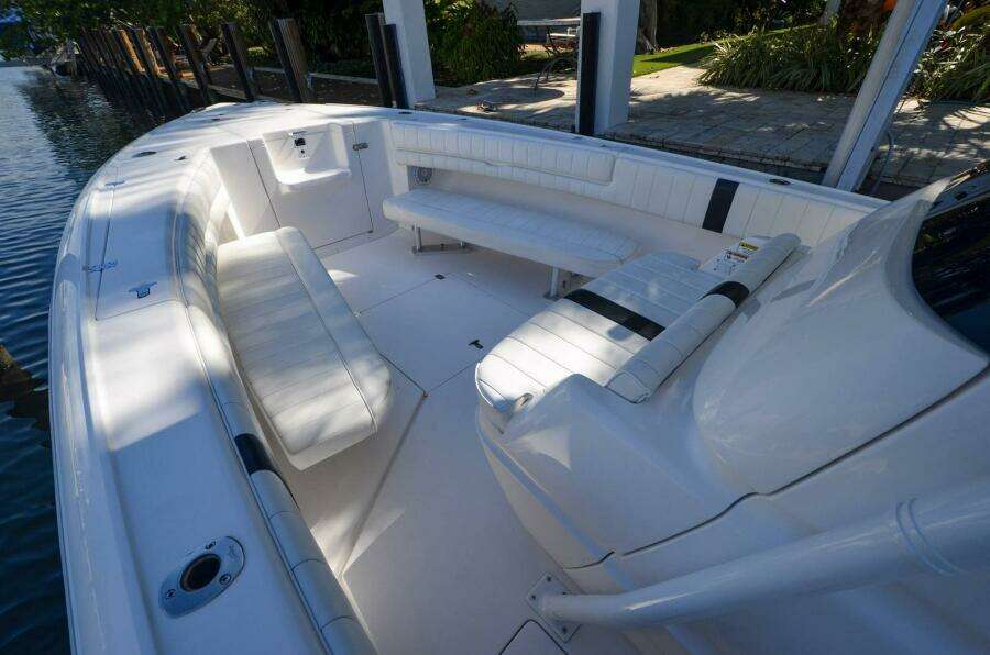 Quid Pro Quo 30ft Intrepid Yacht For Sale