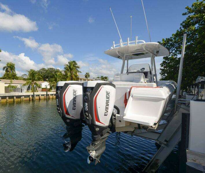 Quid Pro Quo 30ft Intrepid Yacht For Sale