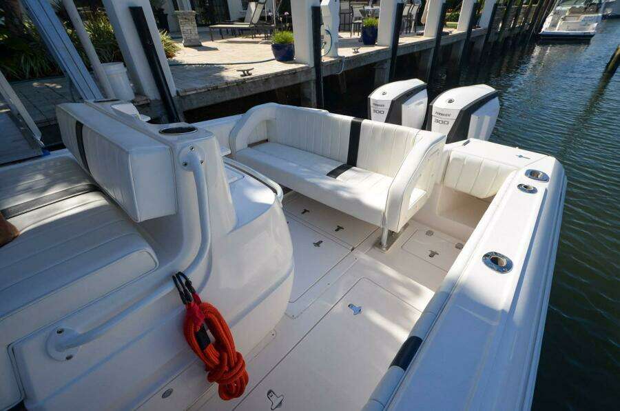 Quid Pro Quo 30ft Intrepid Yacht For Sale