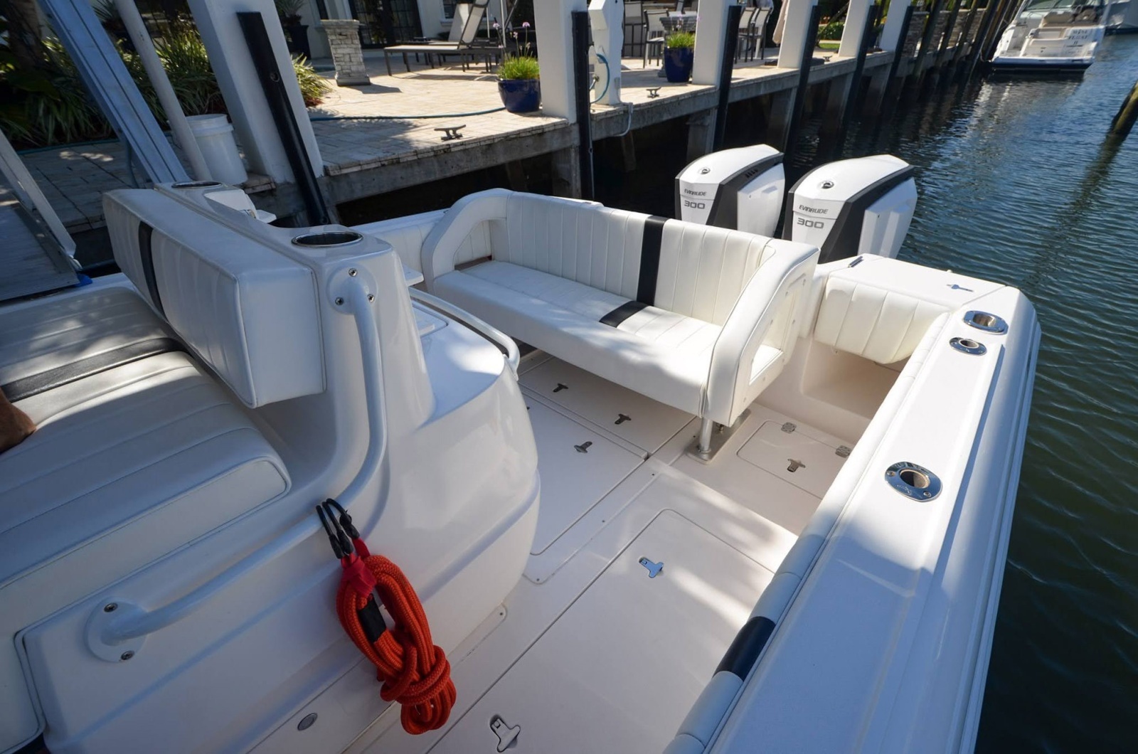 2013 Intrepid 300 Center Console