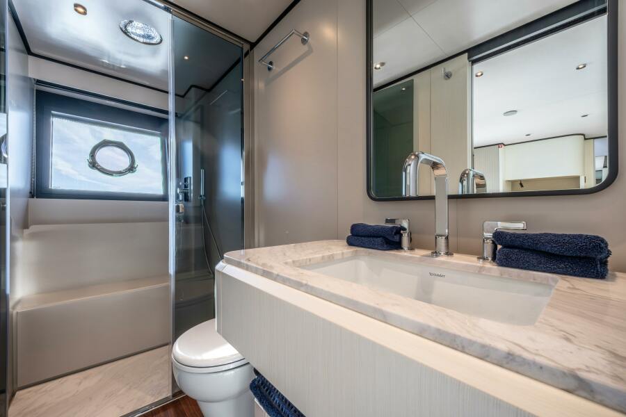 95' 2025 Ferretti Yachts Ferretti 940