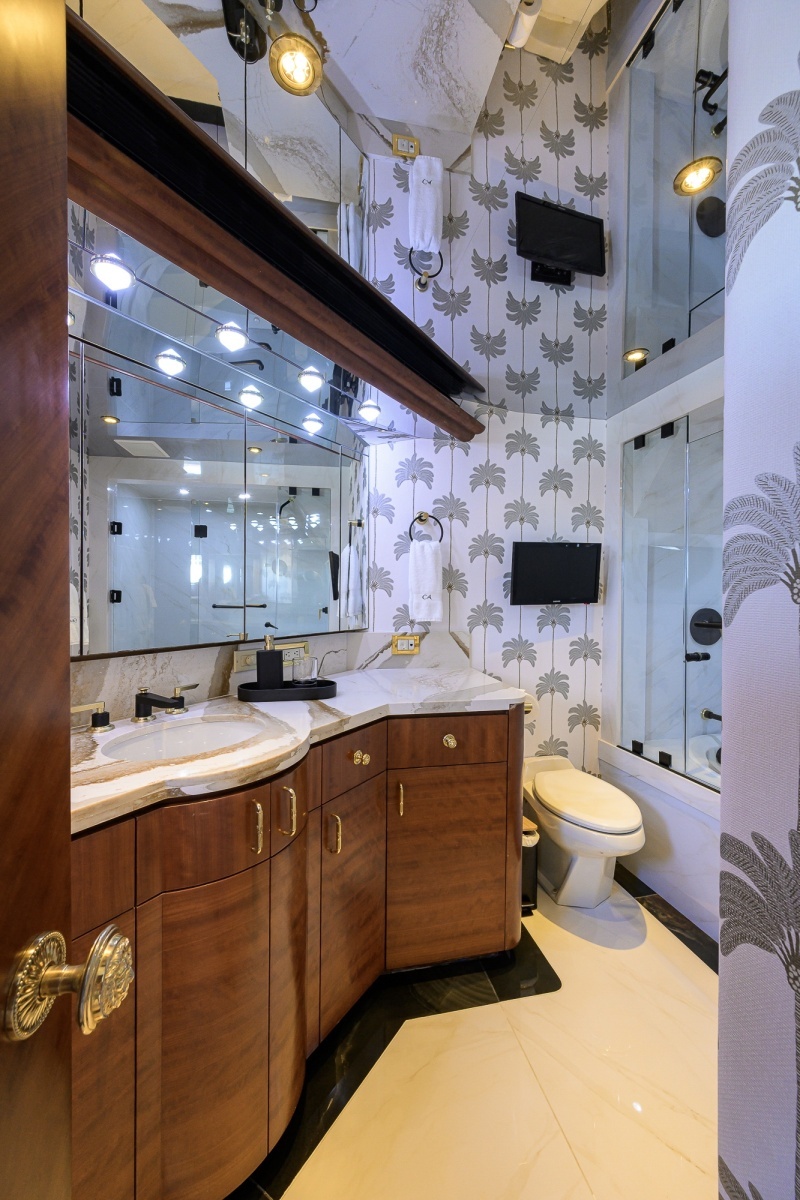 CHARLOTTE ANN 125ft Cheoy Lee Yacht For Sale